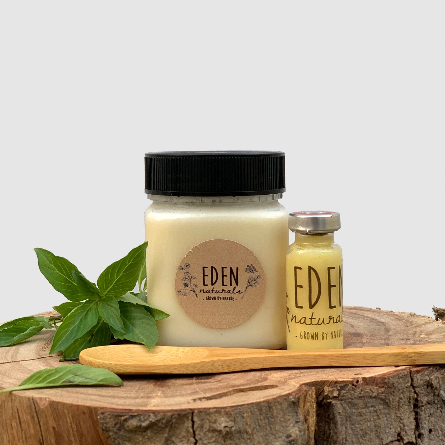 العسل الأبيض مشبع بغذاء الملكات - Eden Naturals